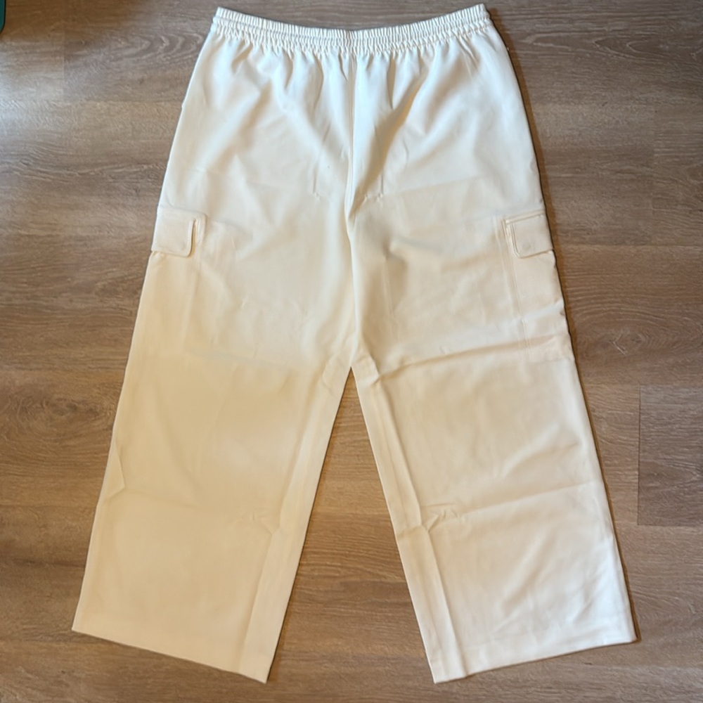 Athleta Magnolia White Promenade Cargo Pants - Picture 4 of 8